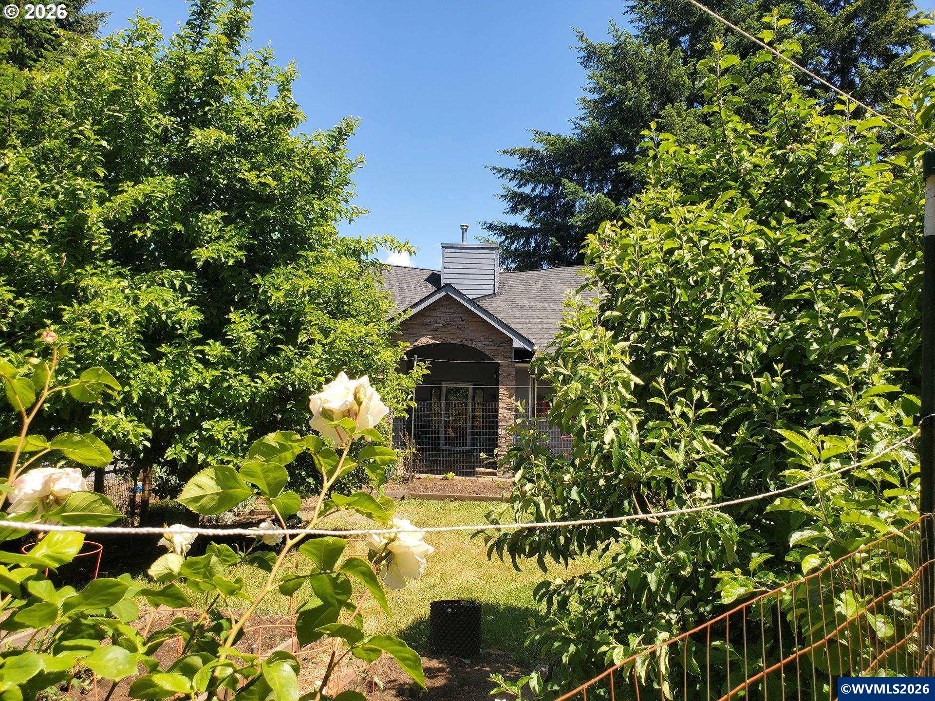 1401 Reuben Boise Road Dallas, OR 97338 - Photo 3 of 48
