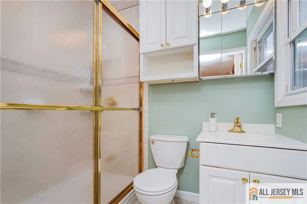 11 Agate Road East Brunswick, NJ 08816 - Photo 28 of 49