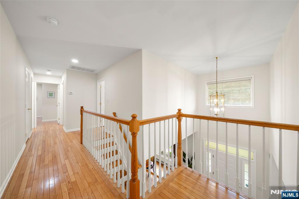 7 Woods Edge Road Old Tappan, NJ 07675 - Photo 19 of 32