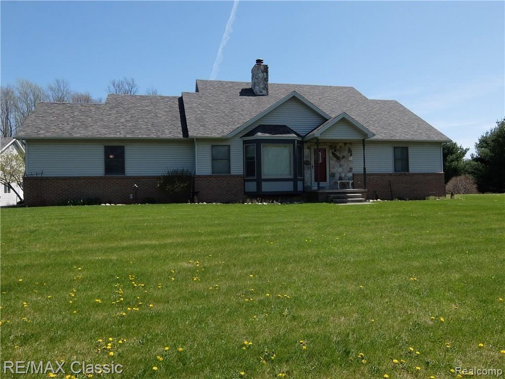 7952 Kearney Road Whitmore Lake, MI 48189 - Photo 2 of 71 DSCF1373.JPG