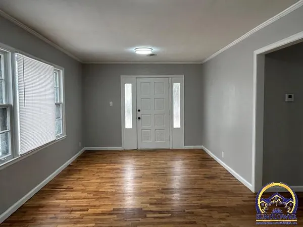 $149,950 | 1725 Southwest Sims Avenue, Topeka, KS 66604