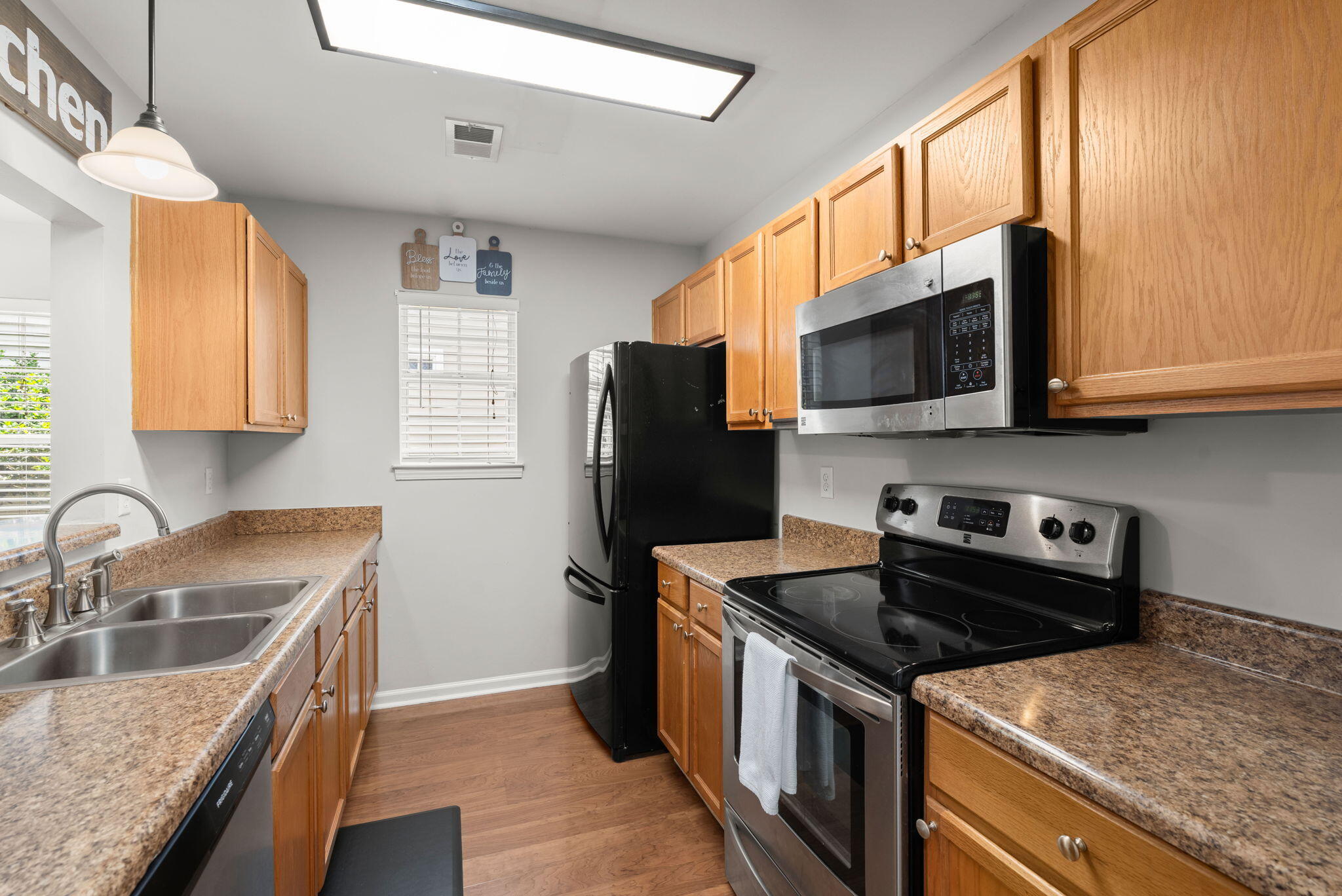 9307 Ayscough Road Summerville, SC 29485 - Photo 6 of 31 6