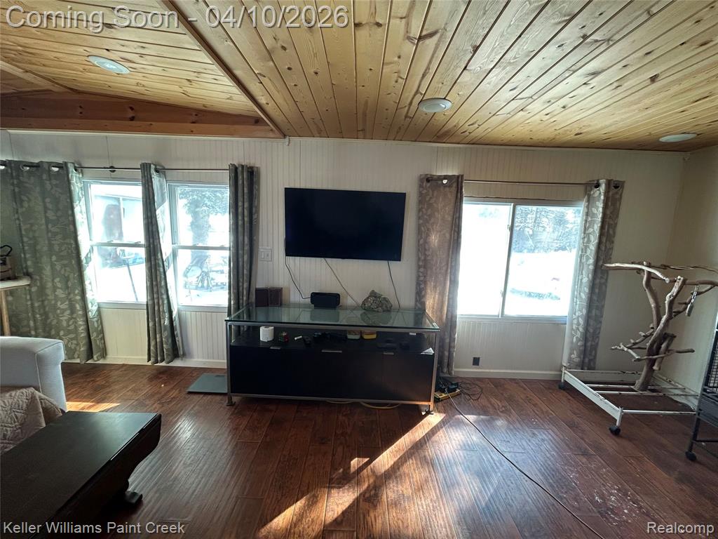 3055 Black Road Charlevoix, MI 49720 - Photo 7 of 19