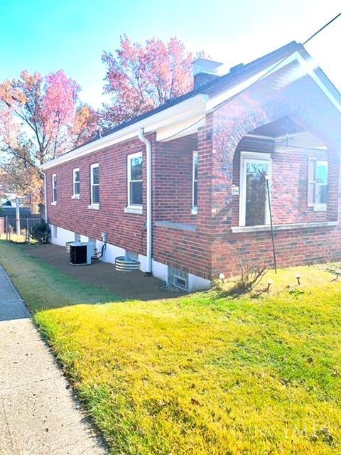 3954 School Section Road Cincinnati, OH 45211 - Photo 2 of 22