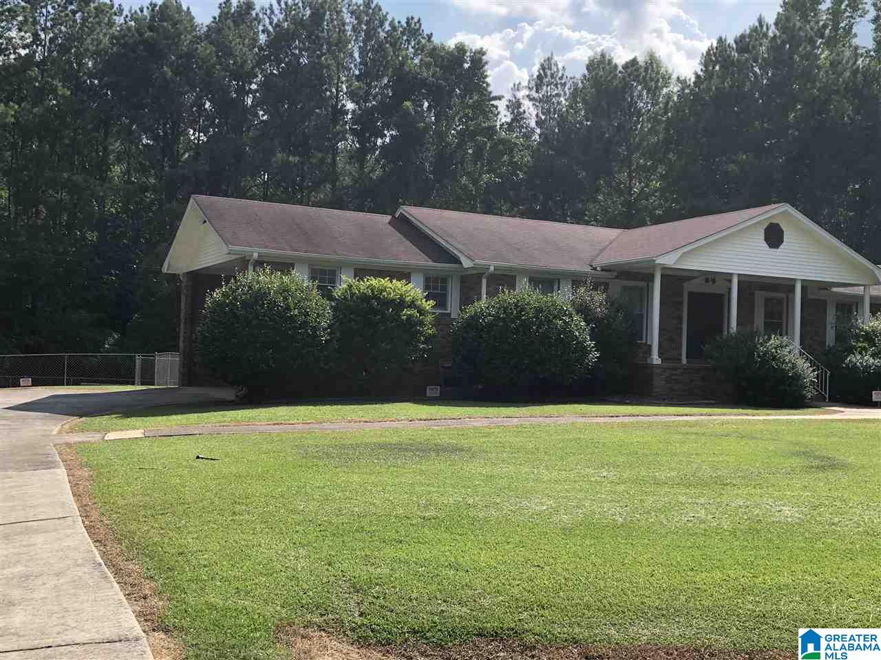 425 Mountainview Lake Road Sylacauga, AL 35150 - Photo 2 of 27