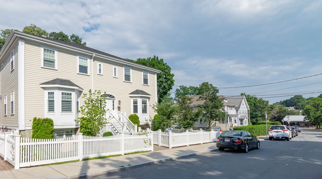 8 Colbert Street, Unit 4 Boston, MA 02132 - Photo 3 of 30 Gallery Image 3