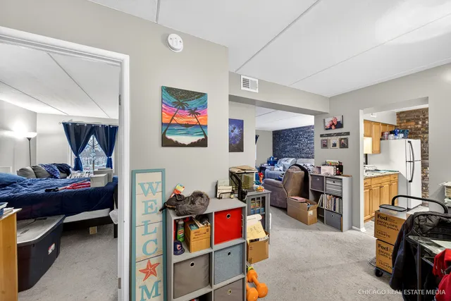 $195,000 | 841 North York Street, Unit 218, Elmhurst, IL 60126