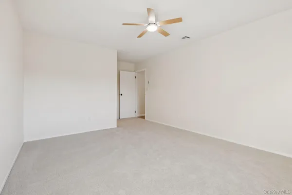 $599,000 | 908 Drew Lane, St. James, NY 11780