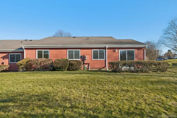 $599,000 | 908 Drew Lane, St. James, NY 11780