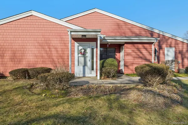 $599,000 | 908 Drew Lane, St. James, NY 11780