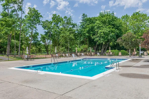 $599,000 | 908 Drew Lane, St. James, NY 11780