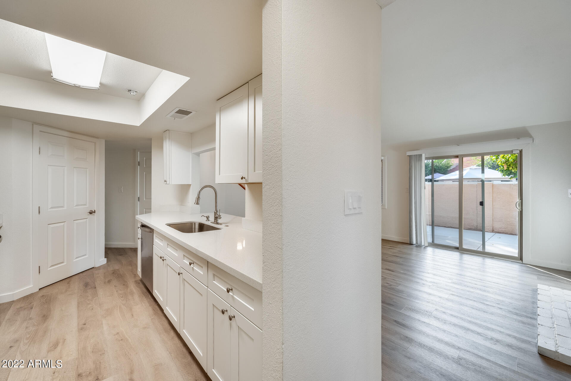 4114 West Calavar Road Phoenix, AZ 85053 - Photo 10 of 36 Gallery Image 10