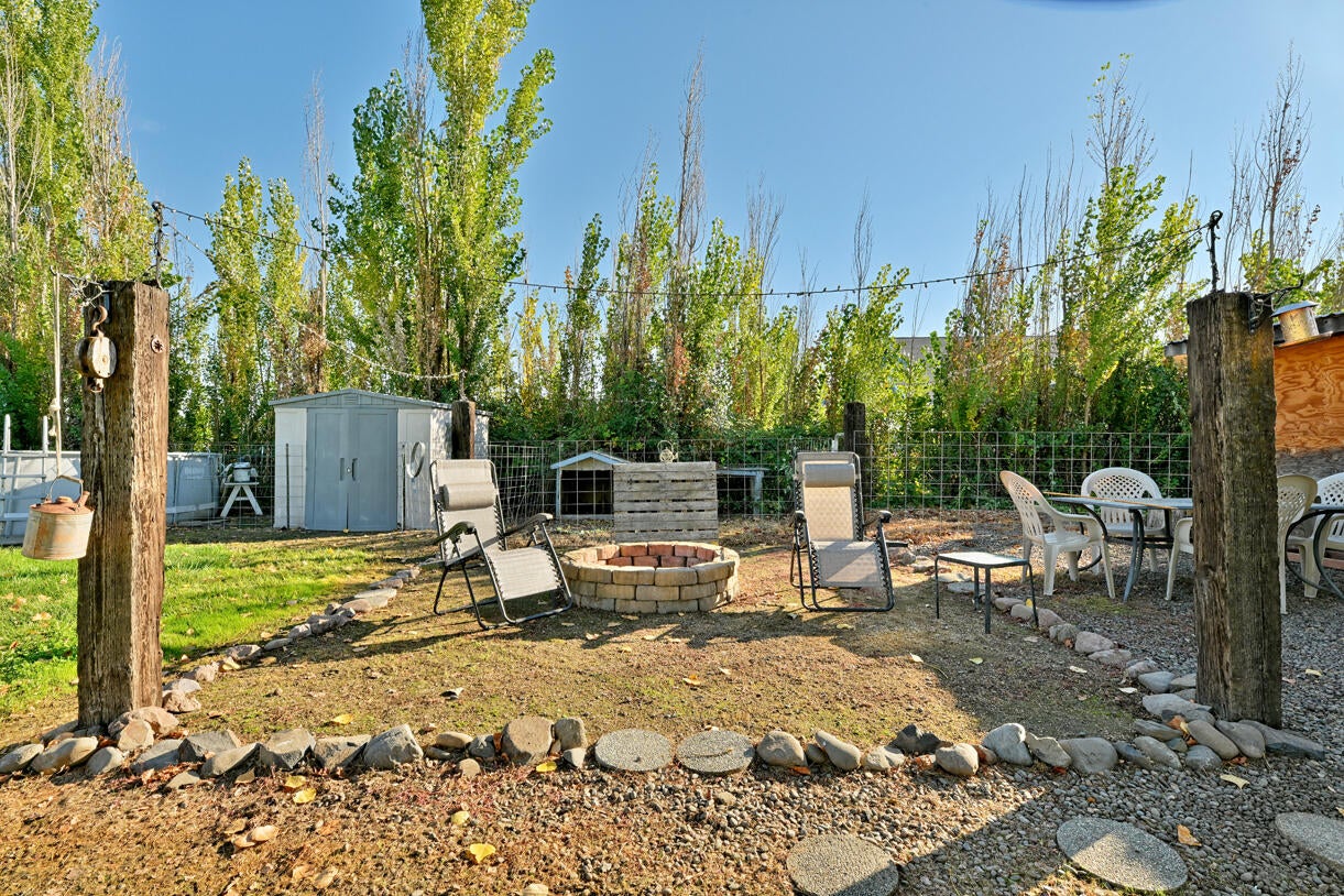 2795 Ball Road Eagle Point, OR 97524 - Photo 25 of 30 DSC_7329