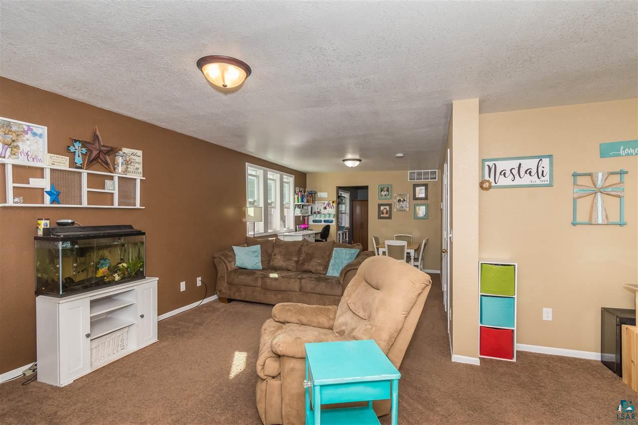 2129 Oakes Avenue Superior, WI 54880 - Photo 3 of 15 Gallery Image 3