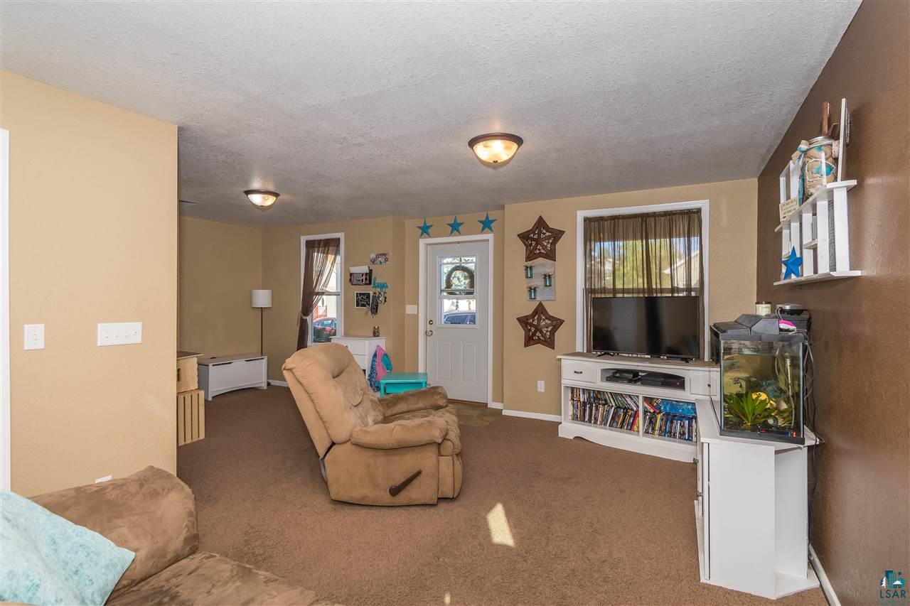 2129 Oakes Avenue Superior, WI 54880 - Photo 5 of 15 Gallery Image 5