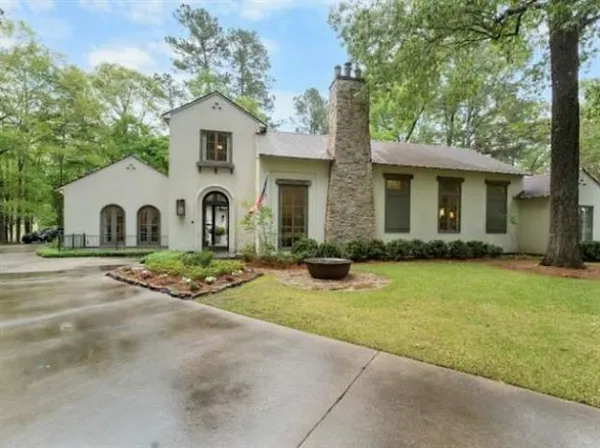 $845,000 | 5879 Barrow Place, St. Francisville, LA 70775