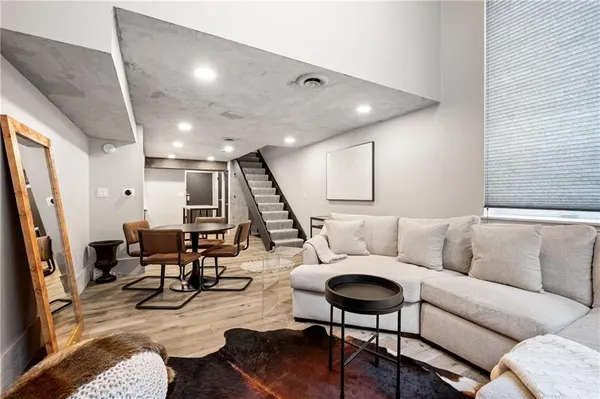 $345,000 | 325 South Highland Avenue, Unit 103, Pittsburgh, PA 15206