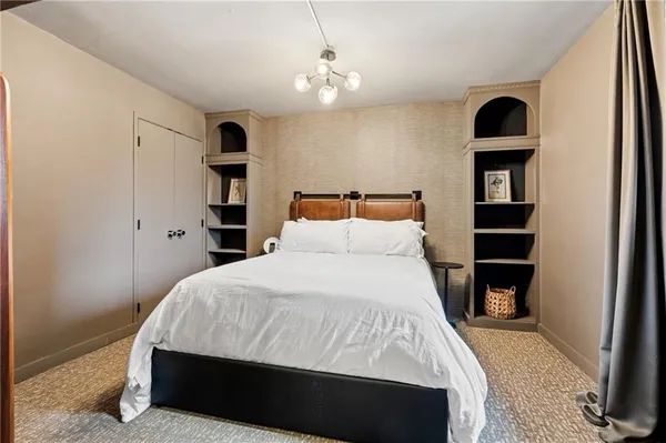 $345,000 | 325 South Highland Avenue, Unit 103, Pittsburgh, PA 15206