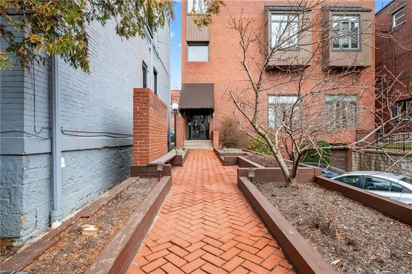 $345,000 | 325 South Highland Avenue, Unit 103, Pittsburgh, PA 15206