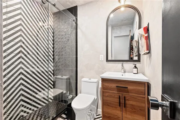 $345,000 | 325 South Highland Avenue, Unit 103, Pittsburgh, PA 15206