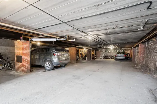 $345,000 | 325 South Highland Avenue, Unit 103, Pittsburgh, PA 15206