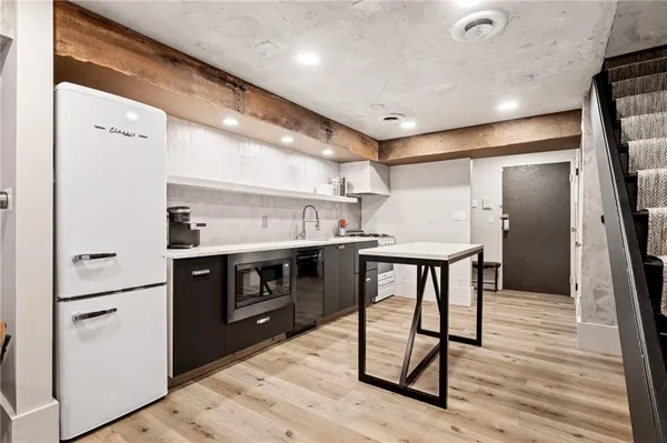 $345,000 | 325 South Highland Avenue, Unit 103, Pittsburgh, PA 15206