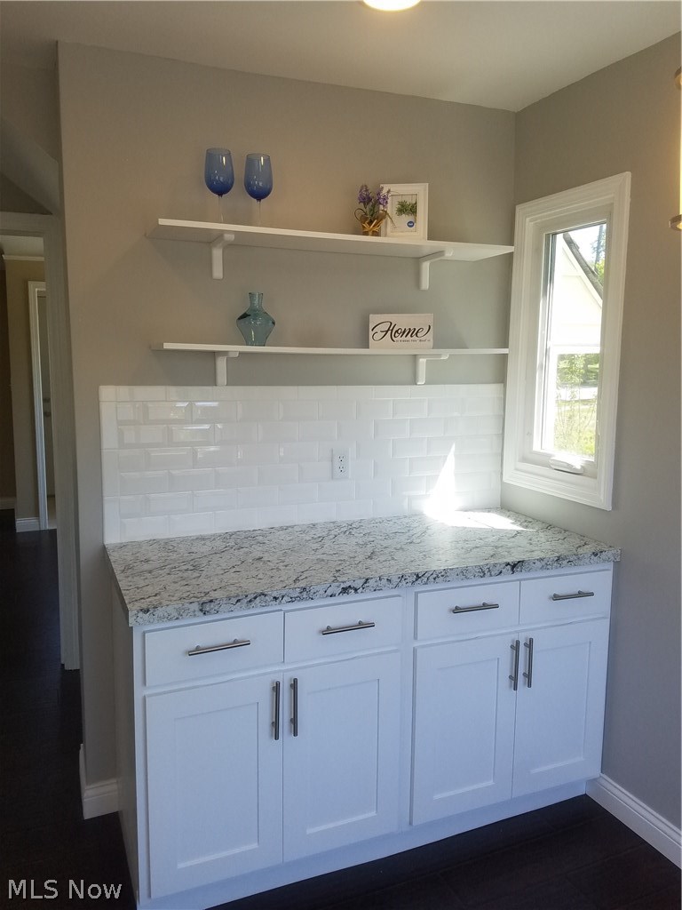 3684 Strathavon Road Cleveland, OH 44120 - Photo 8 of 25