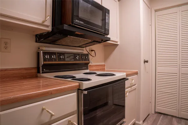 $125,000 | 1862 Birch Street, Texas City, TX 77591