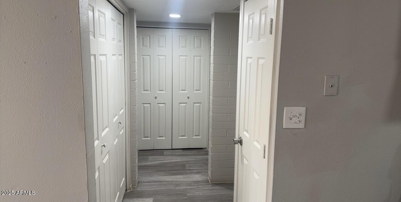 2034 West Cactus Road, Unit C Phoenix, AZ 85029 - Photo 6 of 10 a view of elevator with hallway