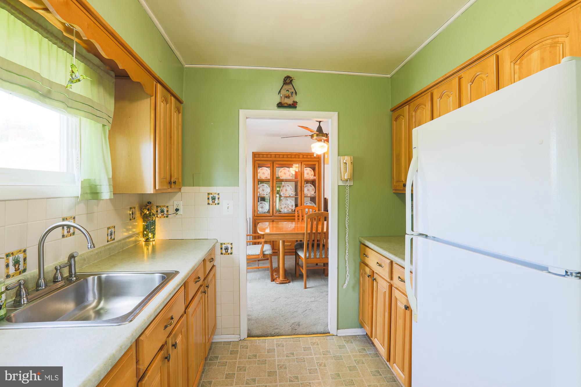 2509 Harwood Road Baltimore, MD 21234 - Photo 14 of 28 Kitchen