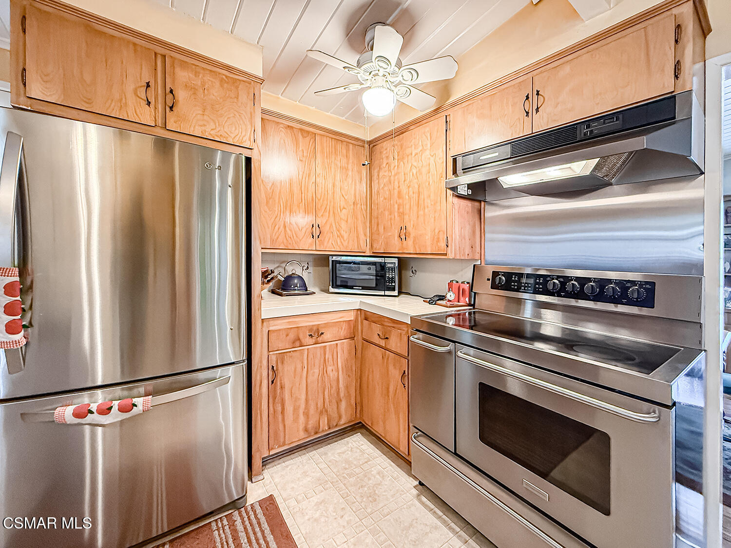 7847 Ranchito Avenue Panorama City, CA 91402 - Photo 12 of 28 dKitchen4