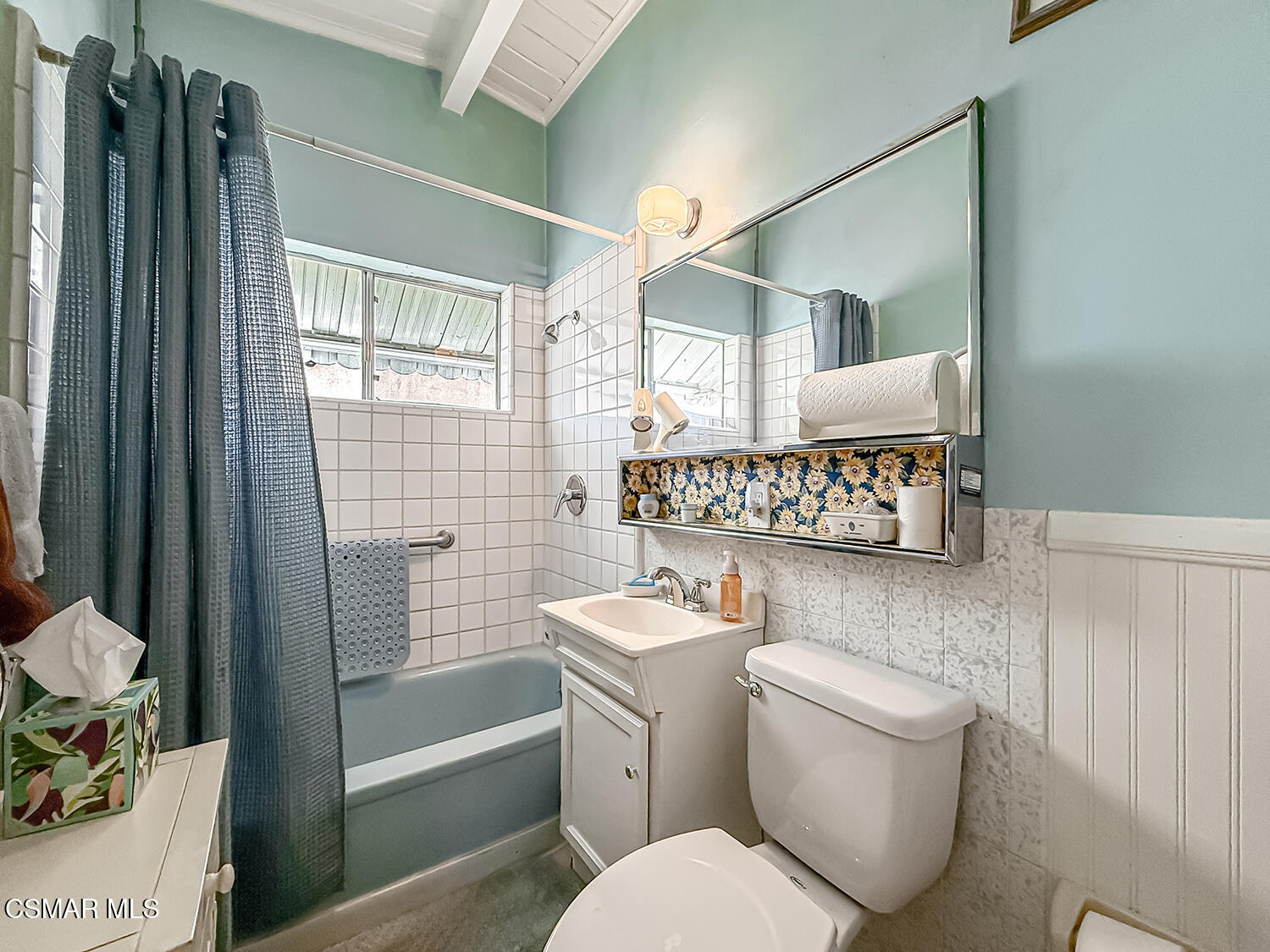 7847 Ranchito Avenue Panorama City, CA 91402 - Photo 20 of 28 gHall Bath2