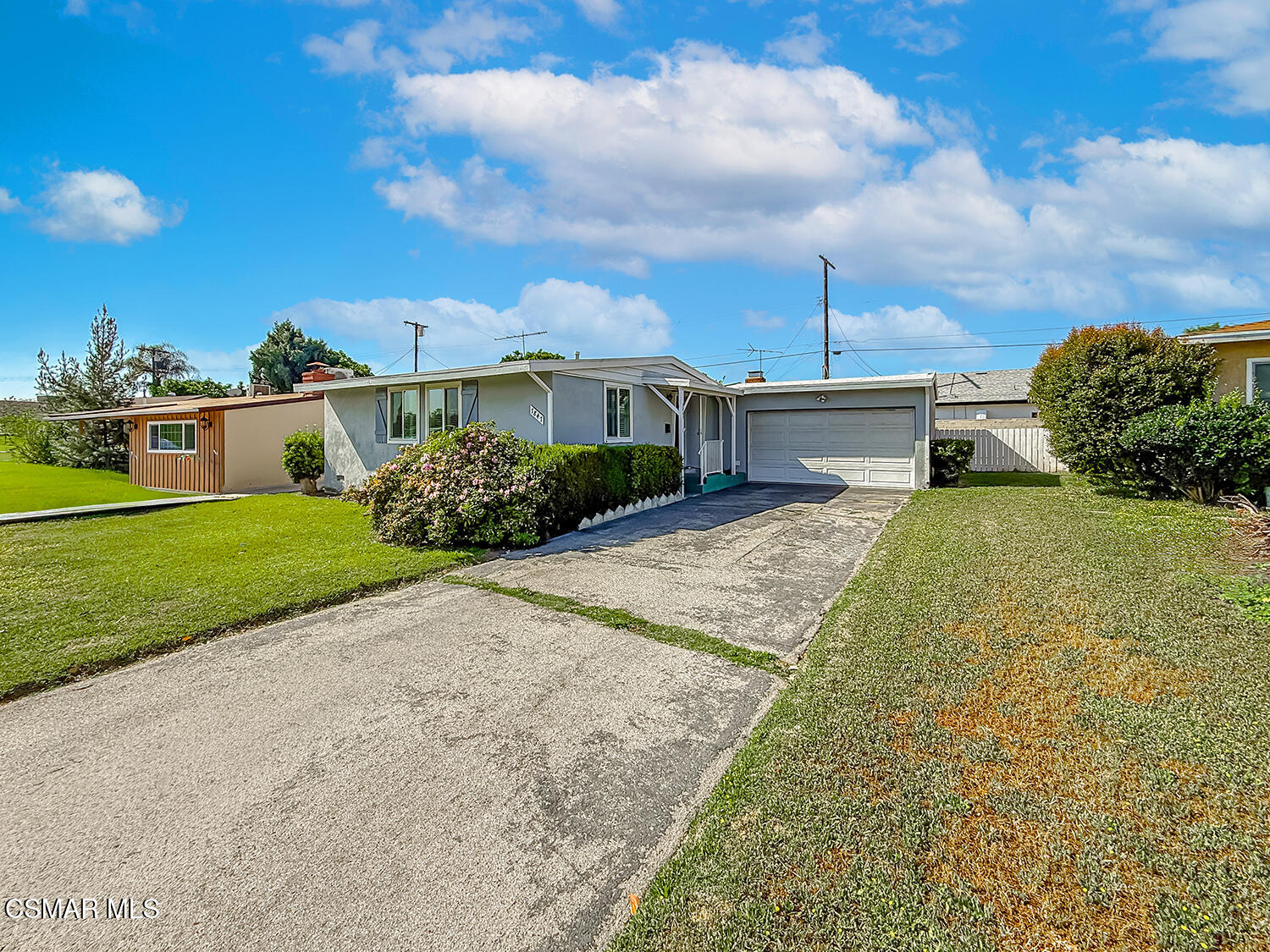 7847 Ranchito Avenue Panorama City, CA 91402 - Photo 2 of 28 aFront and Entry2