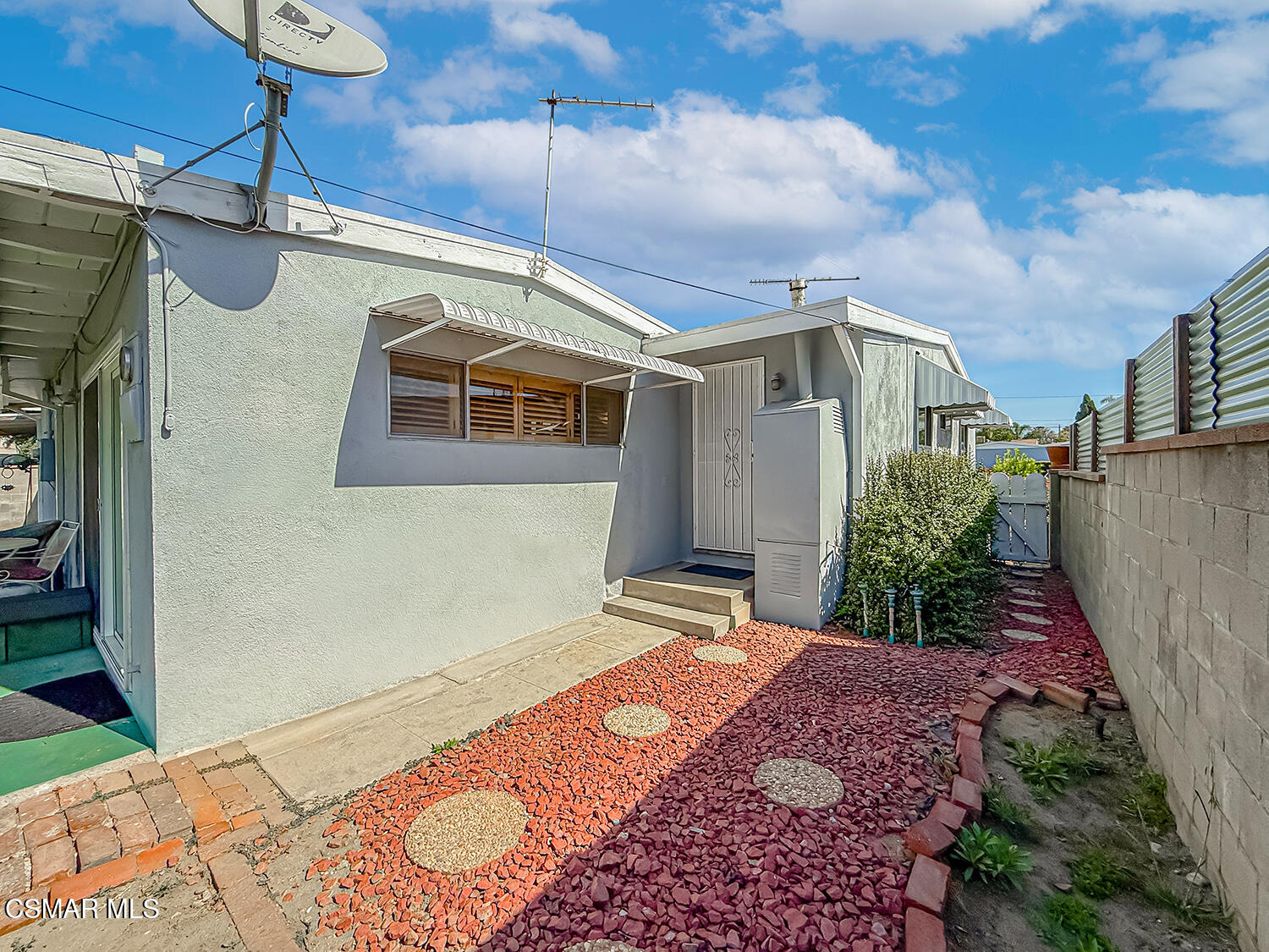 7847 Ranchito Avenue Panorama City, CA 91402 - Photo 27 of 28 hBackyard6