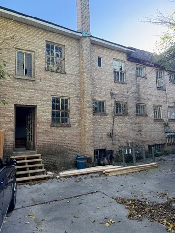 $280,000 | 1718 South 6th Avenue, Maywood, IL 60153