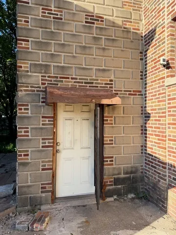 $280,000 | 1718 South 6th Avenue, Maywood, IL 60153