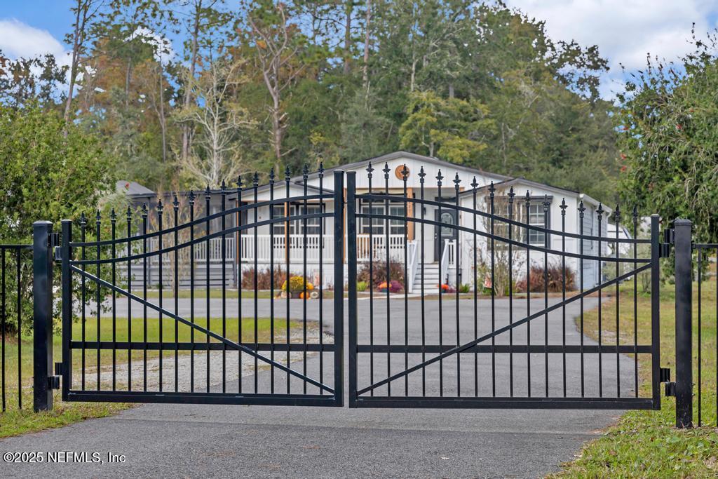1417 Marlee Road St. Johns, FL 32259 - Photo 57 of 70 a view of a roof deck