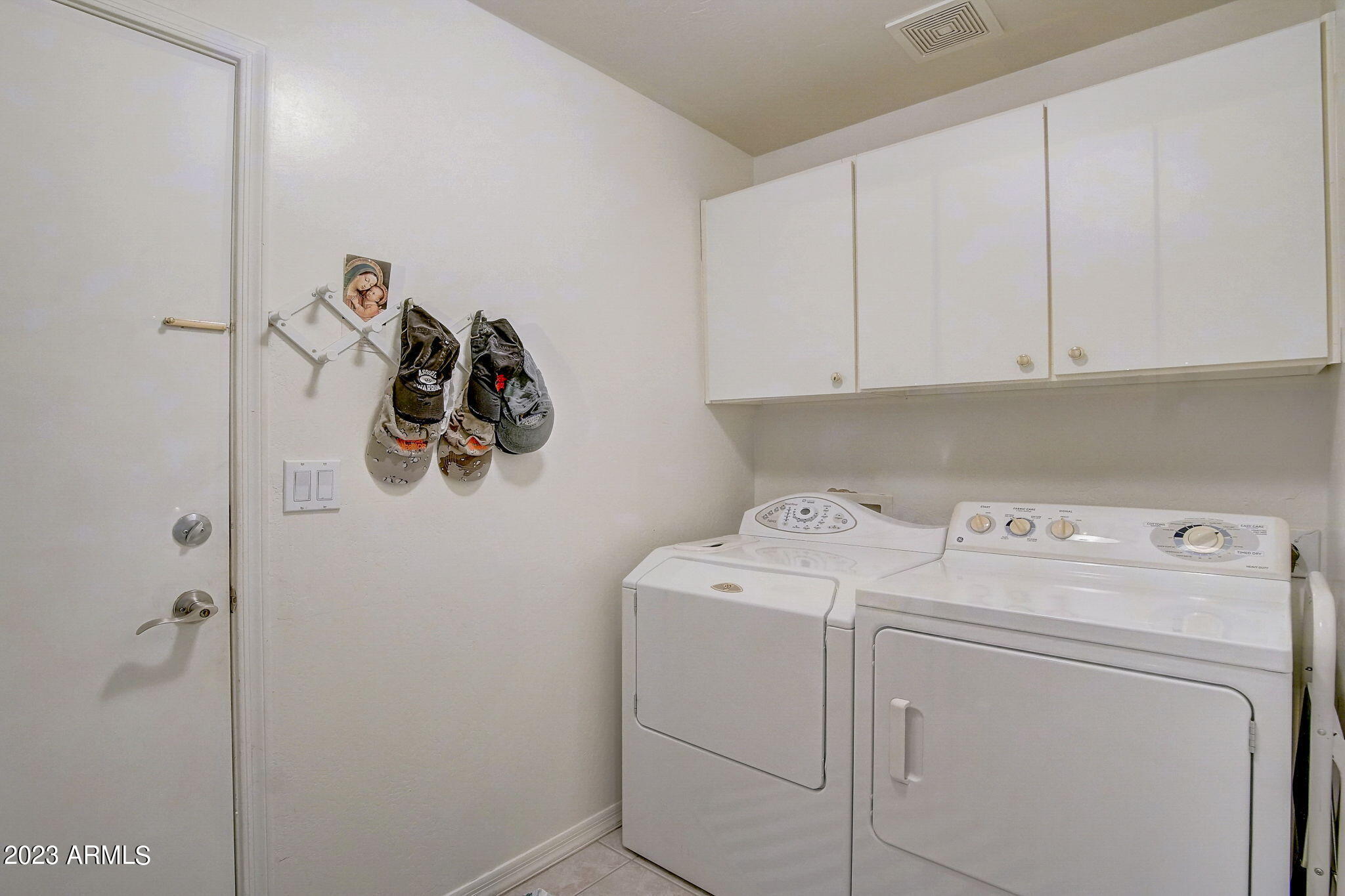 708 East Cloud Road Phoenix, AZ 85086 - Photo 22 of 32 22-web-or-mls-E Cloud Rd-022
