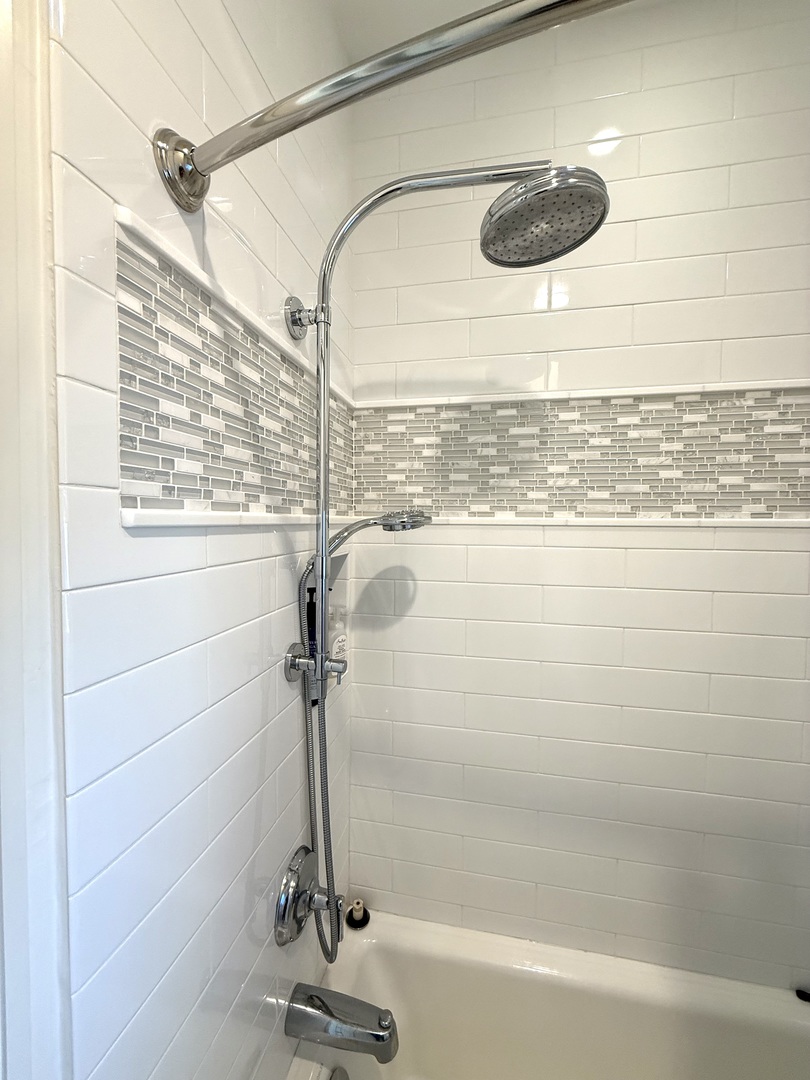 315 South Valley Hill Road Bull Valley, IL 60098 - Photo 38 of 86