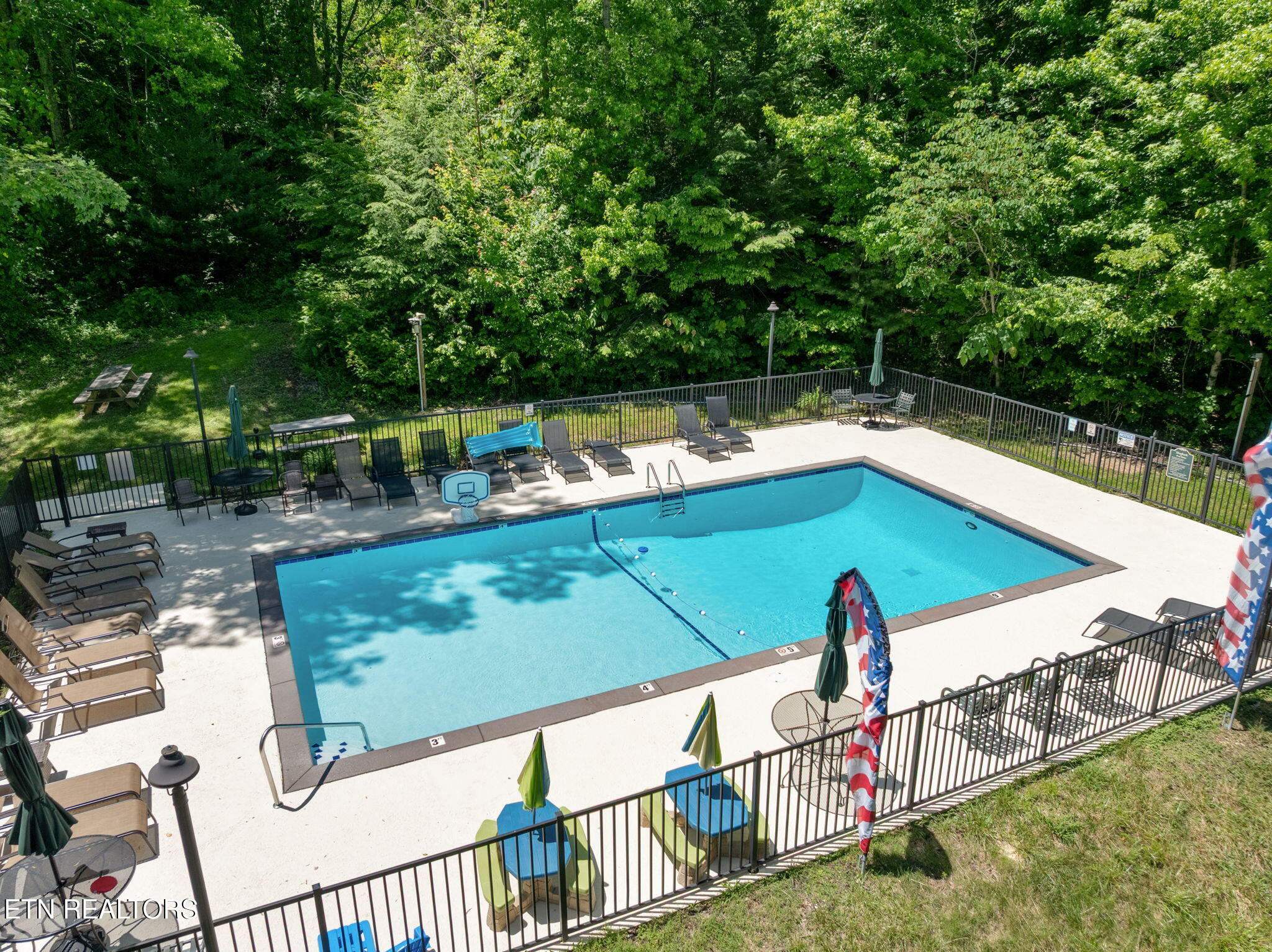 3361 Sugar Maple Loop Road Sevierville, TN 37862 - Photo 16 of 17 18-web-or-mls-JH 20250521-139