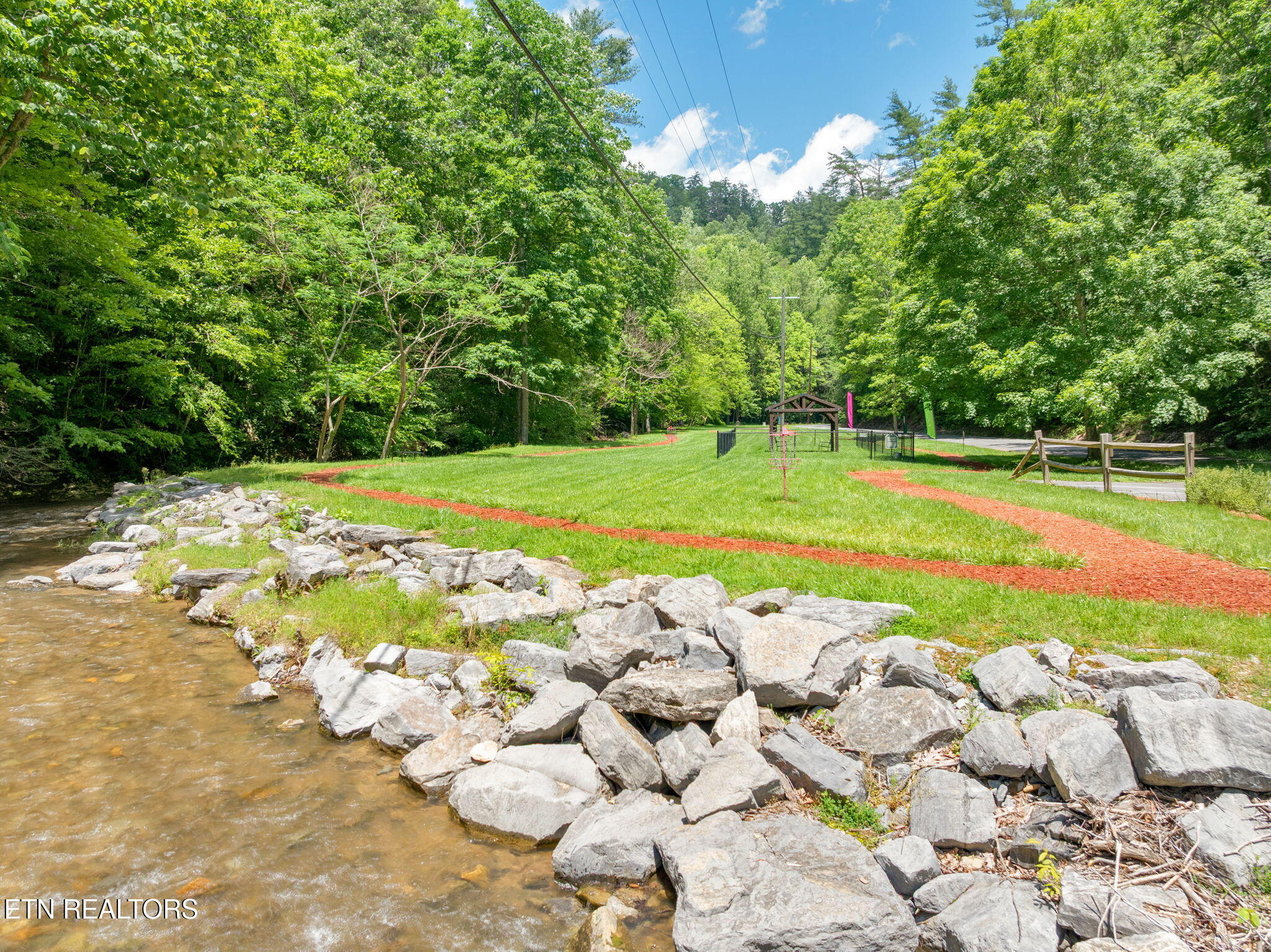 3361 Sugar Maple Loop Road Sevierville, TN 37862 - Photo 7 of 17 3-web-or-mls-JH 20250521-079