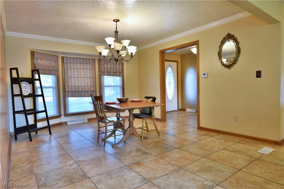 2520 East South Range Road New Springfield, OH 44443 - Photo 13 of 35