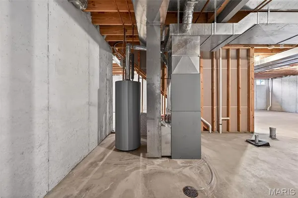 $445,000 | 664 Bluffs View Court, Eureka, MO 63025