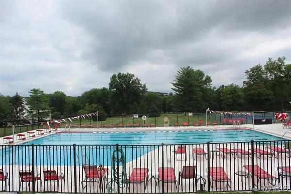 $445,000 | 664 Bluffs View Court, Eureka, MO 63025