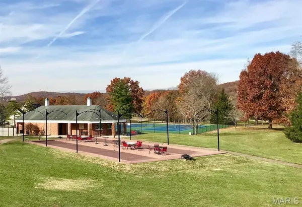 $445,000 | 664 Bluffs View Court, Eureka, MO 63025