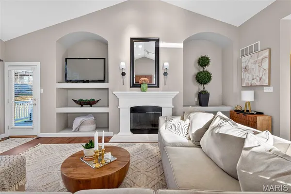 $445,000 | 664 Bluffs View Court, Eureka, MO 63025