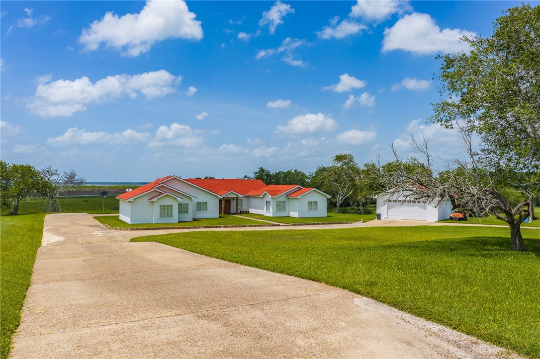 8259 Baldwin Avenue Mathis, TX 78368 - Photo 11 of 40