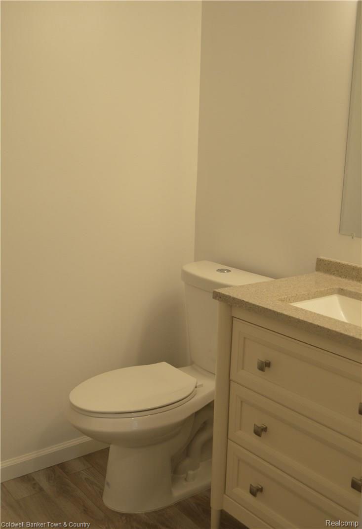 4439 Swan Road Stockbridge, MI 49285 - Photo 6 of 26 Hall Bath.