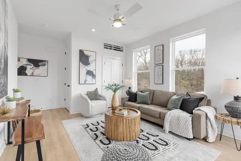 $339,900 | 260 Arrowhead Drive, Nashville, TN 37216