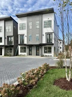 $339,900 | 260 Arrowhead Drive, Nashville, TN 37216